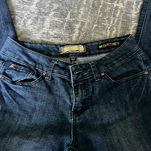 Kardashian Jeans EUC - Picture 2 of 7